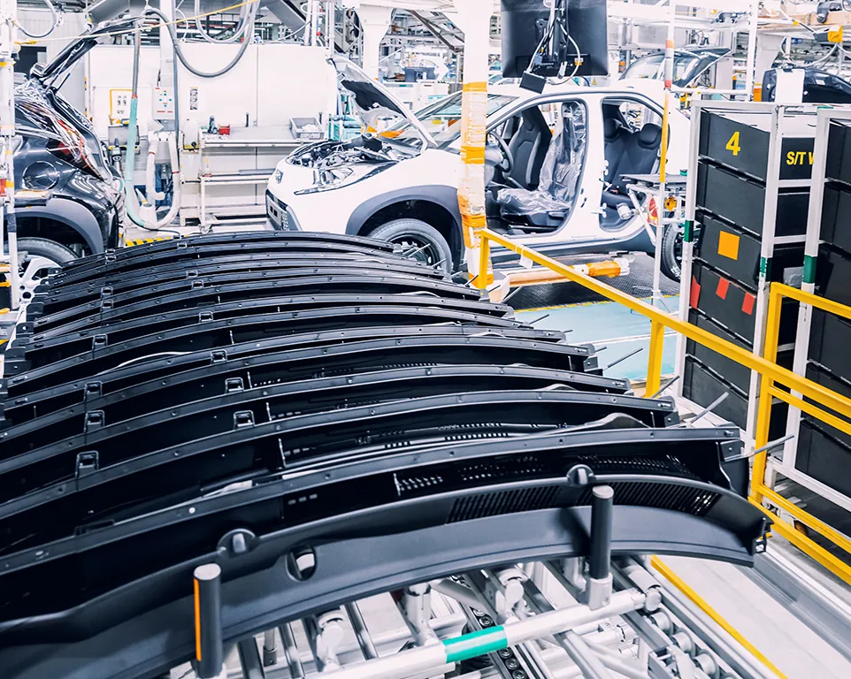 Industria automotriz - piezas plásticas y componentes